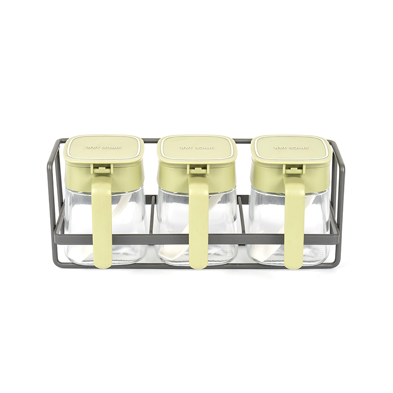 Jednoposchoďová lednička pro skladování koření