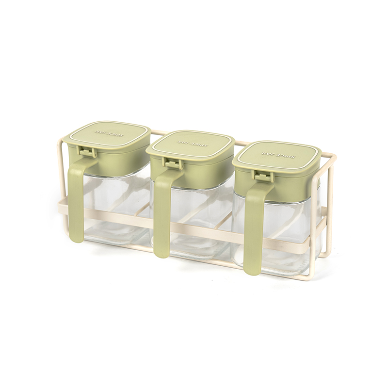 Jednoposchoďová lednička pro skladování koření