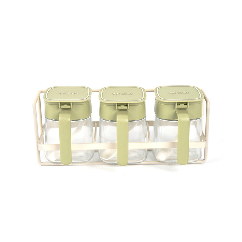 Jednoposchoďová lednička pro skladování koření